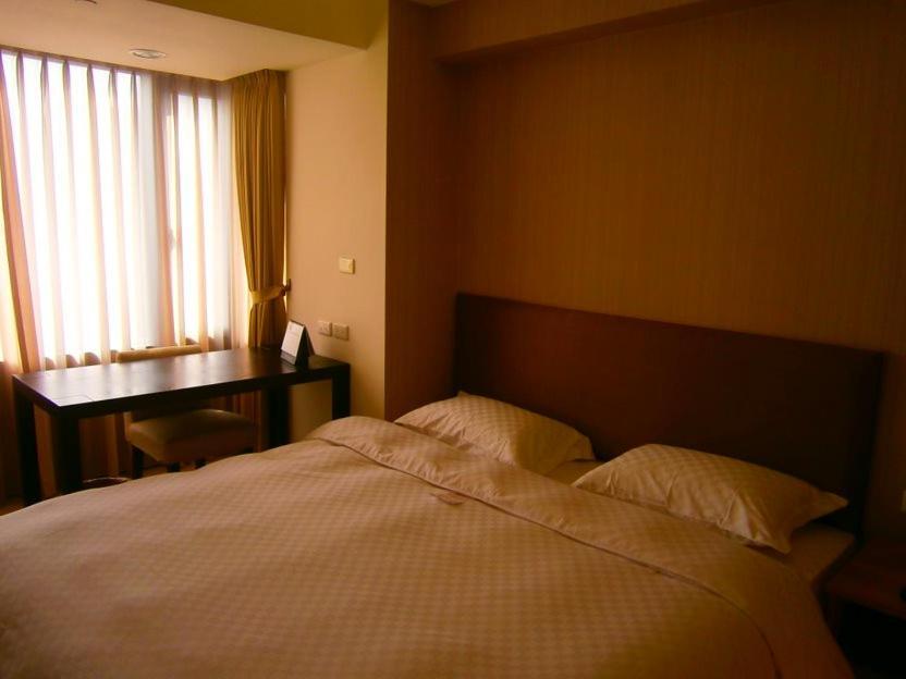 Aj Residence 安捷國際公寓酒店 Тайпей Екстериор снимка